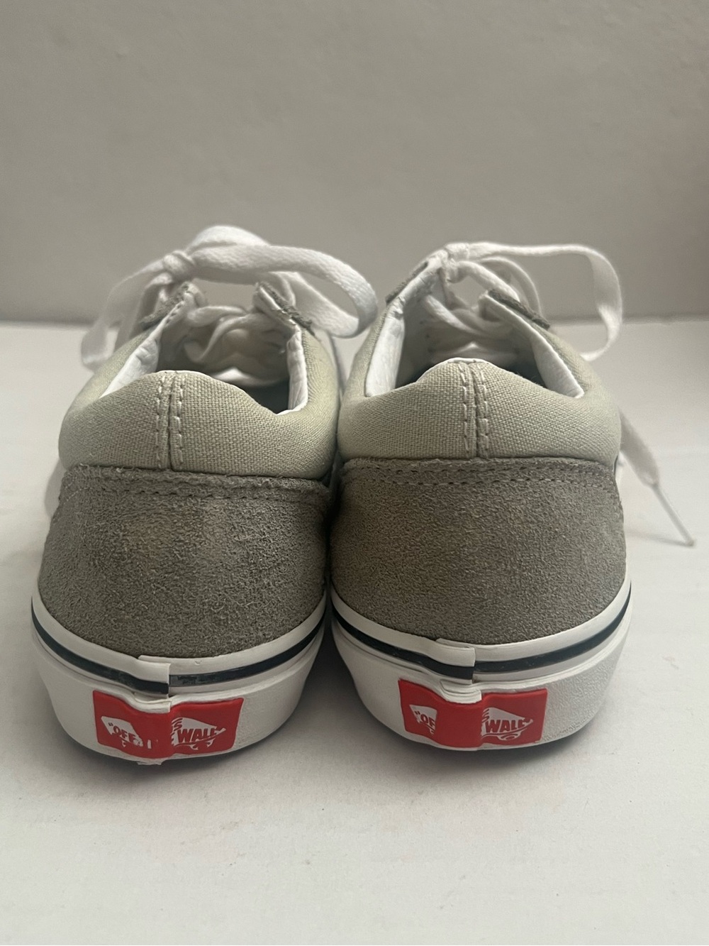 Vans Old Skool Low-Cut Skater Sneakers Kids Sz 3 Gray White Suede Canvas Casual - Picture 6 of 9